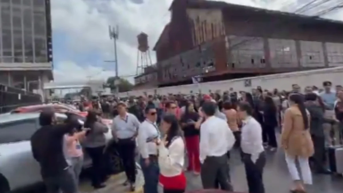 Un terremoto de magnitud 7,4 sacude Puerto Madero y la costa del estado de Chiapas (México) y provoca una alerta de tsunami