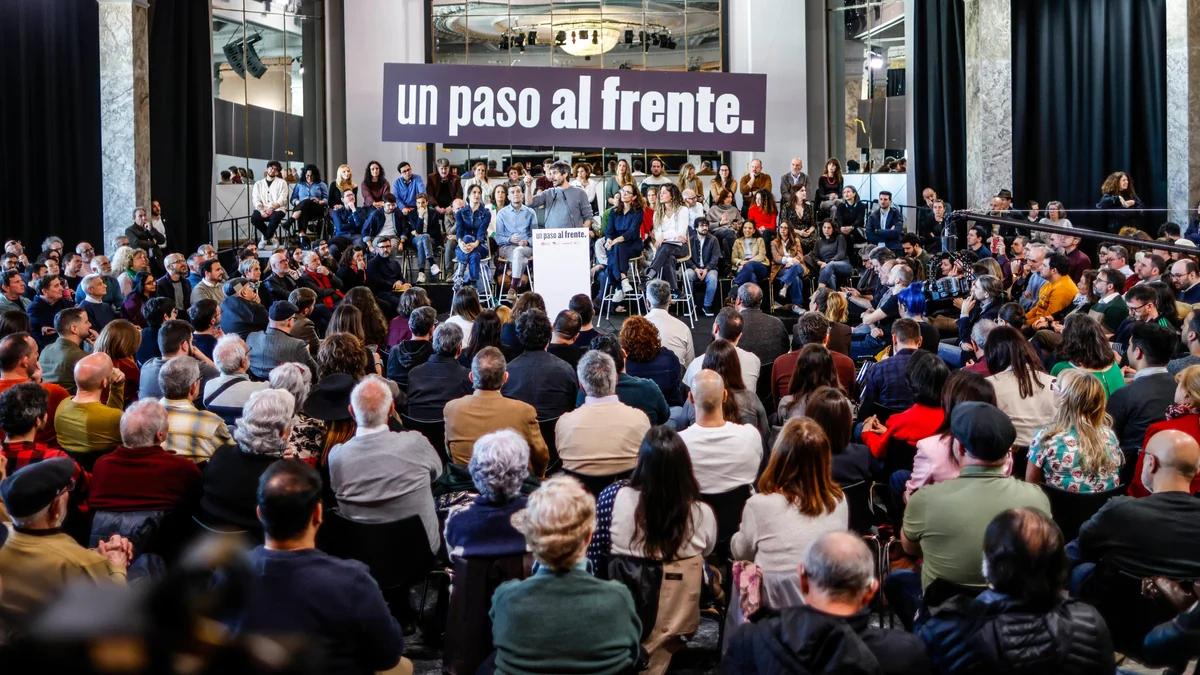 El nuevo frente de izquierdas busca erigirse como alternativa al PSOE en plena crisis por los casos de corrupción