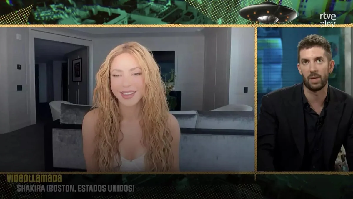 Una inesperada aparición y una misteriosa llamada: así ha sido la curiosa entrevista de Shakira en ‘La Revuelta’