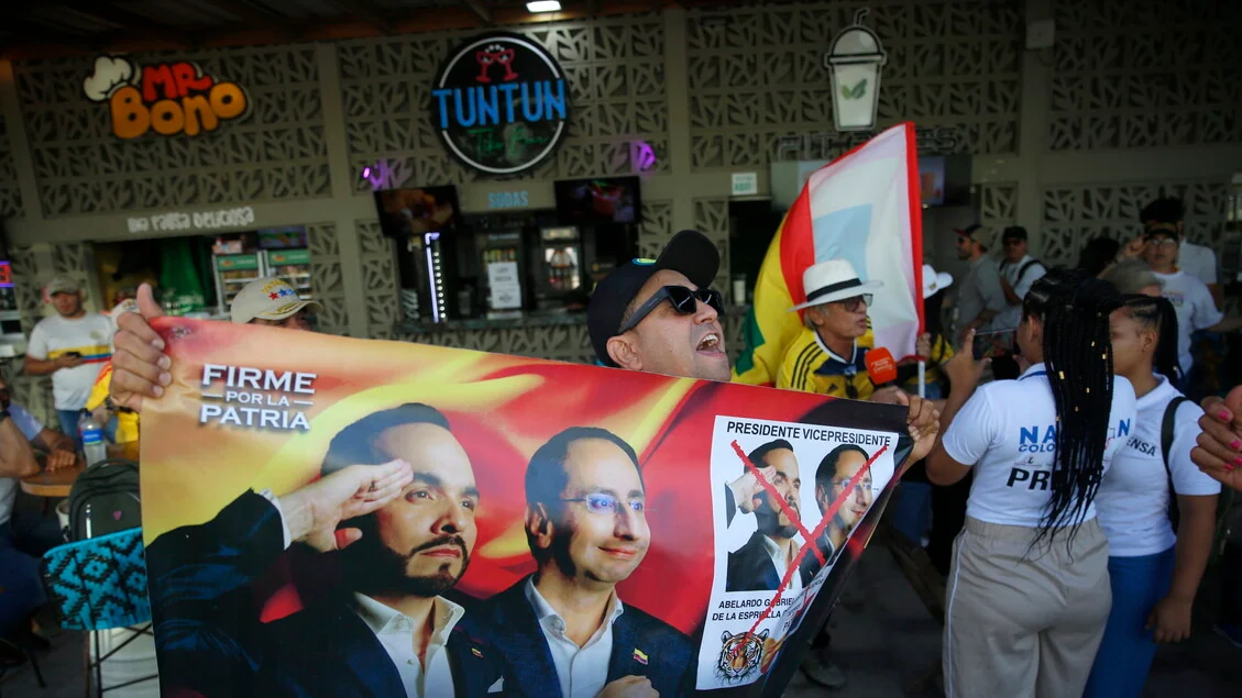 Colombia, al ballottaggio va il trumpiano de la Espriella con il progressista Cepeda