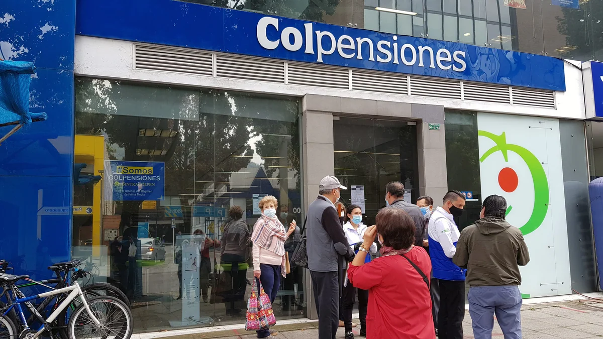 Usuarios exigen respuestas por caída de sistemas de Colpensiones a pocos días de vencer la Oportunidad de Traslado: “No funciona”