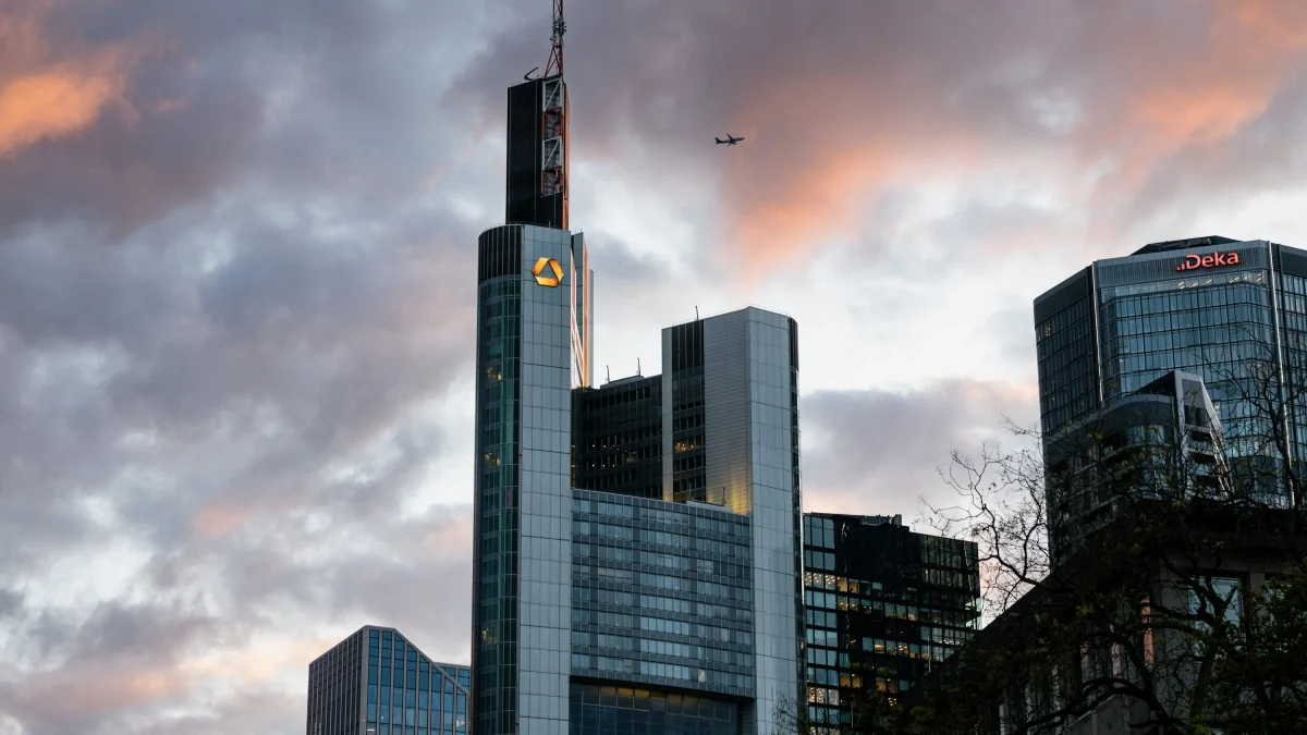 Banken: Warum die deutsche Regierung die Commerzbank-Übernahme verbieten sollte