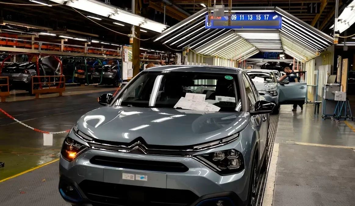 Stellantis plantea un ERE para 175 empleados en Madrid, pero el futuro de la planta sigue "garantizado"