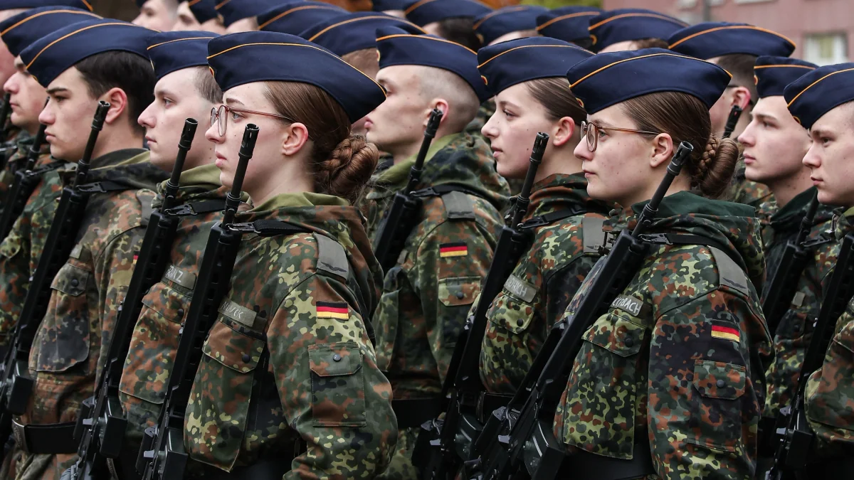 Fragebogen der Bundeswehr: Was passiert, wenn man nicht antwortet?