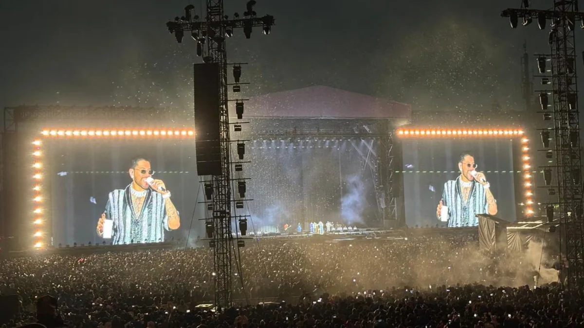 Grupo Firme arma una noche histórica con “La última peda” en Estadio GNP con lluvia, shots y ante 65 mil asistentes