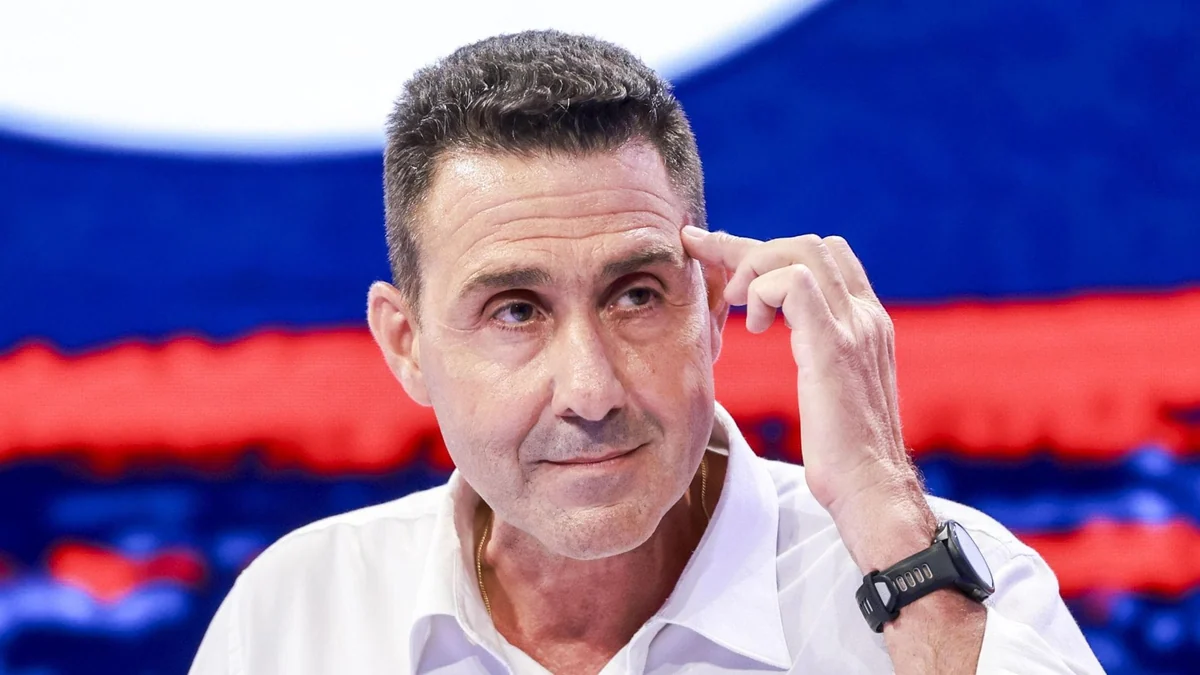 Sondaggi politici, Vannacci sale ancora e va al 6,5%. Record negativo per FdI