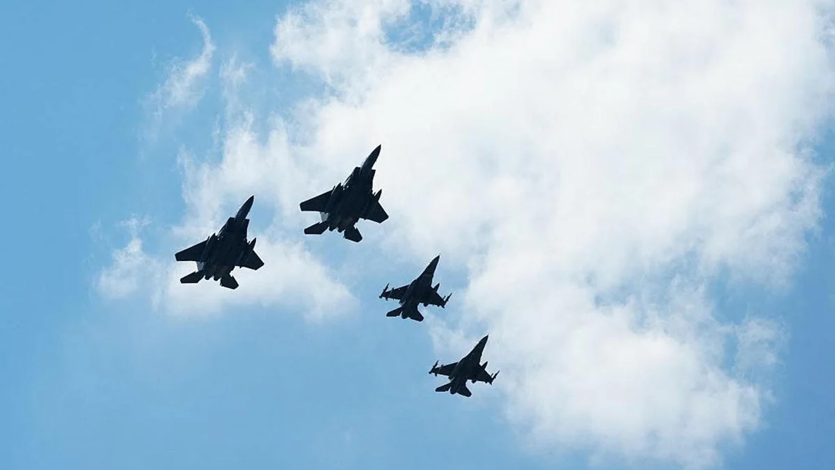 Guerra in Iran, le news di oggi. Sale la tensione, gli Usa inviano F-16 e F-35 e diramano un’allerta globale sui viaggi