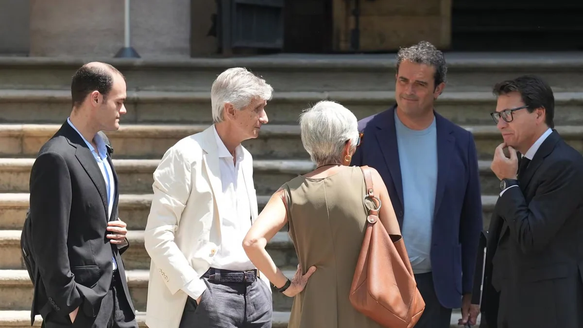 Exsecretaria de Salud desvincula al ICS de la gestión de la vacunación a policías y guardias civiles en Cataluña