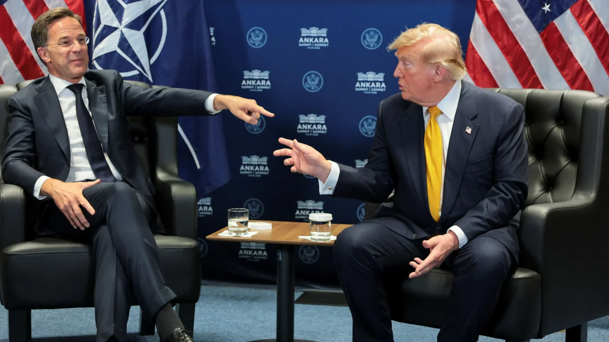 NATO-Gipfel in Ankara: Erst brüllt Trump, dann ist er zahm wie ein Kätzchen
