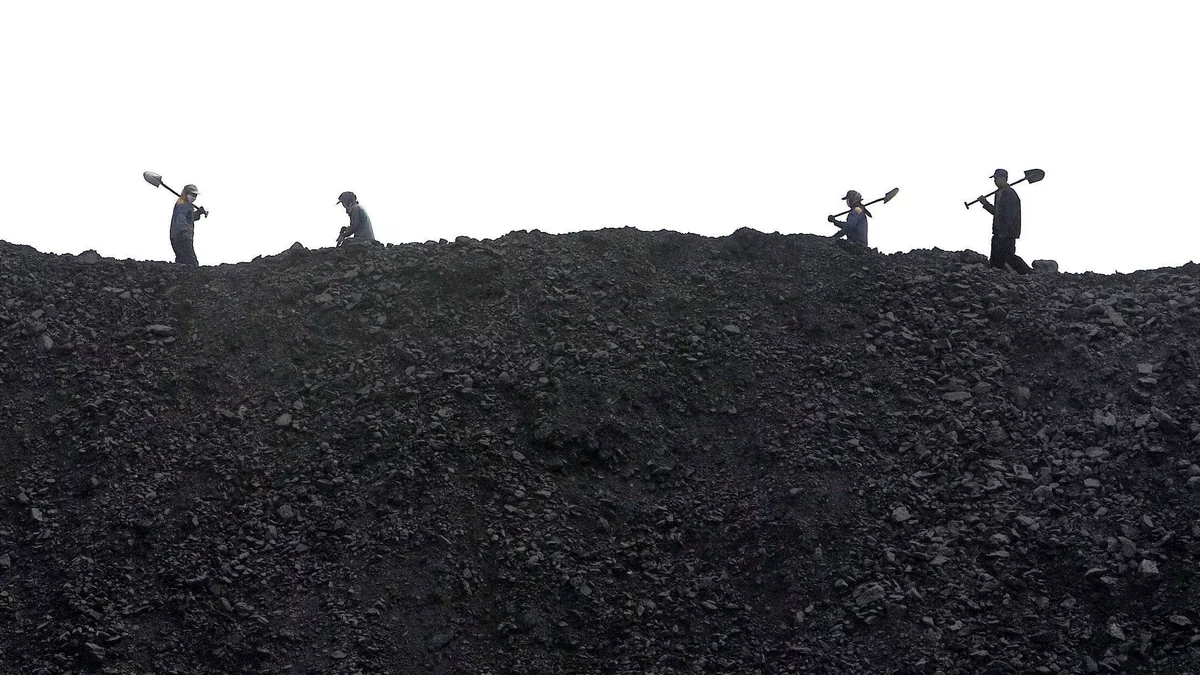 Gobierno Petro expidió la primera reglamentación integral para el cierre de minas en Colombia: esto establece el nuevo decreto