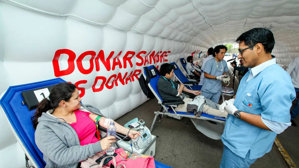 Solo 2 de cada 10 donaciones de sangre en Perú provienen de voluntarios, alerta el Ministerio de Salud