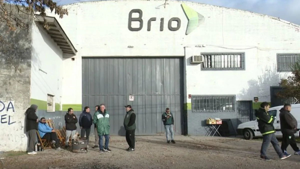 Una empresa logística echó a 60 trabajadores en Rosario y ya acumuló 200 despidos en distintas zonas del país